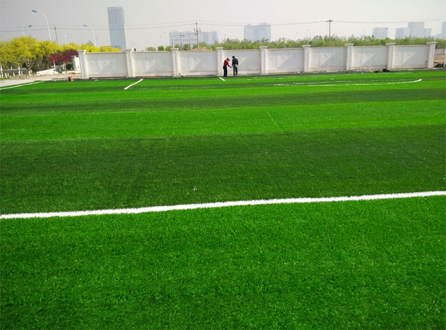足球场人工草皮工程建设